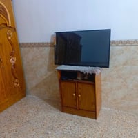 غرفه البيع جديده ما مستخدمينه سعره ٧٥٠ وبيه مجال مكان الحسينيه ٠٧٧٤٢٦٧...