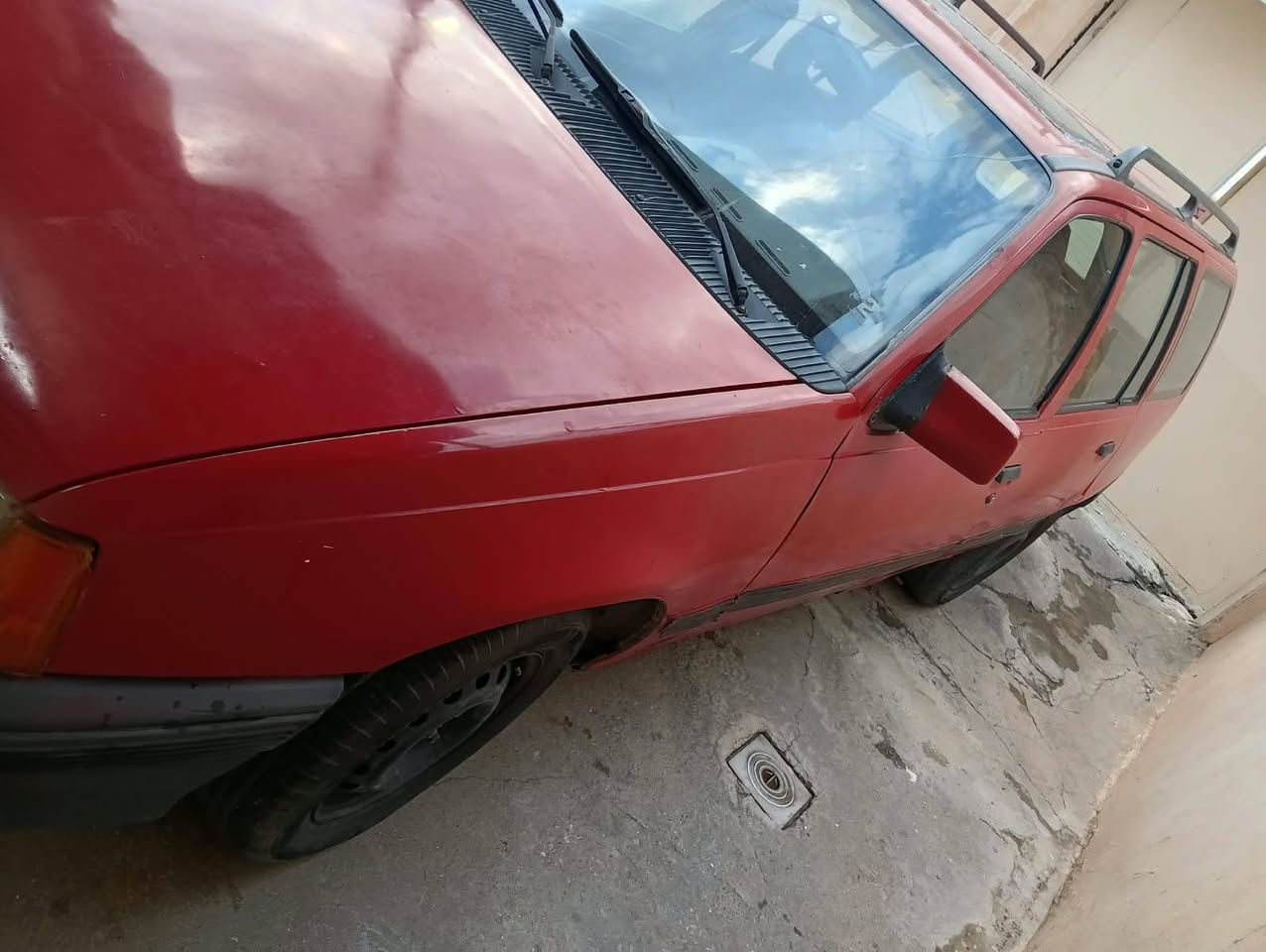 للبيع كاديت ستيشن حجم ١٦
 رقم نينوى  موصل حي عدن ٢٥ ورقه  رقم هاتف ***********
