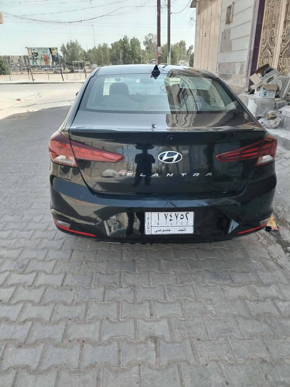 السلام عليكم
هونداي النترا للبيع.رقم نجف باسمي. 

موديل 2019 وارد امريكي حادثها چاملغ و بنيد. 

ماشية 193 الف كيلومتر.

السنوية لسنة 2028 

المواصفات: 

محرك 2000 دوش

گير at

رادارات جانبية

تدفئة مقاعد امامية و ستيرن

3 انظمة قيادية

السيارة بحالة جيدة جدا و استخدامها شخصي. 
البطارية و تخم تاير جديد. 

وكل اجهزة السيارة شغالة و ما بيها اي نقص ما عدا تحتاج حدادية المقدم والكامرة عطلانة فقط. 

مكان السيارة النجف

السعر: 108.

للتواصل: 

***********
