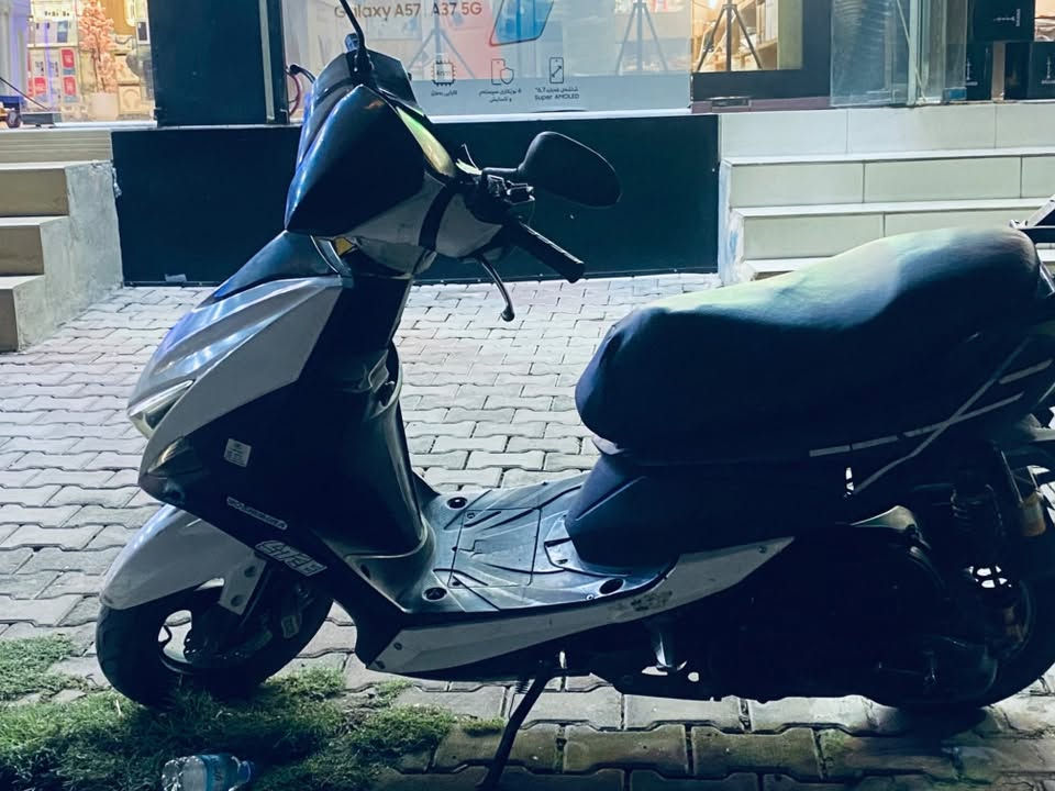 Fs 125cc
السعر 350 الف قفل نهايتو 

مكينة خير من الله تمشي 90 كبس مو مفتوح 

كهربائيات كلها تشتغل 

الكفرات 80‎%‎ 

يحتاج بنز بريك خلفي بطارية فقط

 التواصل واتساب 

*********** 

والشاري لا يتعبني السعر نهائي
