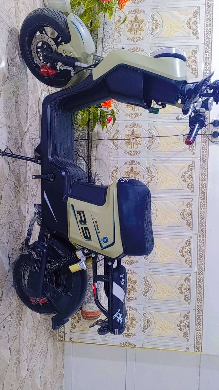 اومراوسه R9 • بطاريات جديد • تايرات ٨٠/١٠٠