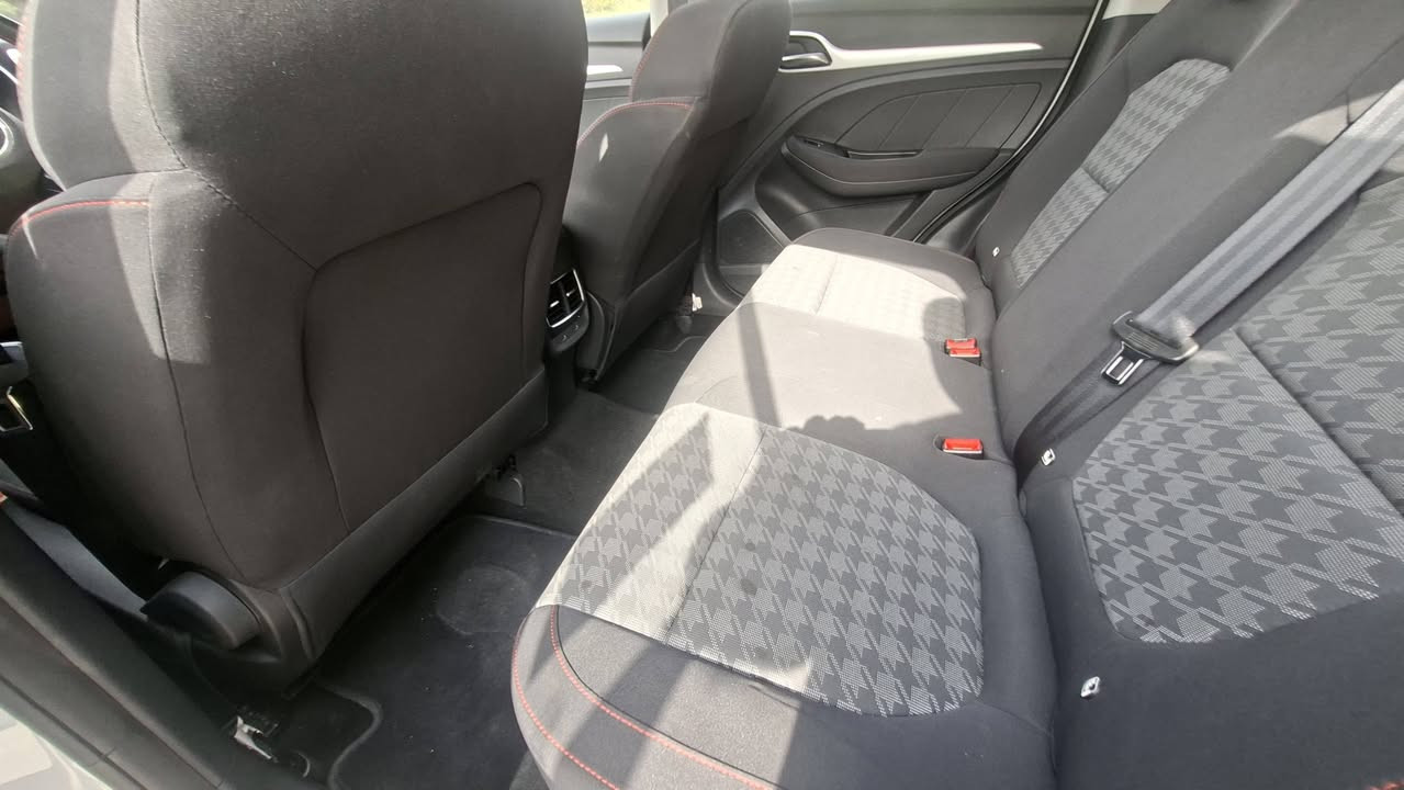 الوصف
ام جي ZS 2024 مرقمه بغداد وباسمي
مواصفاتها
1500 محرك
بصمه
لايتات زنون لد امامي لد خلفي 
شاشه اصليه كار بلي 
حساسات خلفيه
السياره كلش نظيفه بدون حادث وبدون صبغ
29000 ماشيه
للاستفسار
***********

