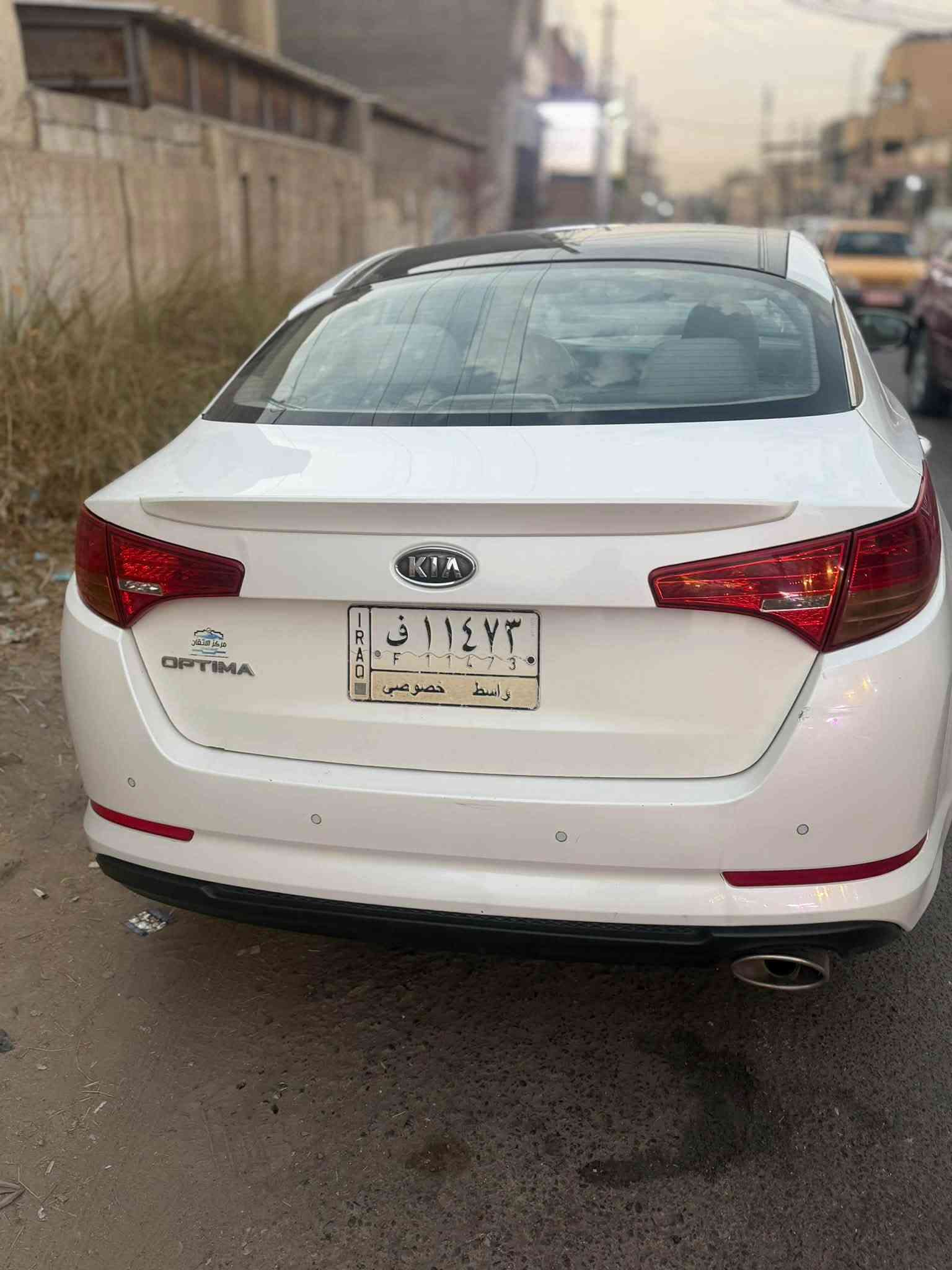 السلام عليكم ورحمة الله وبركاته 

للبيع أوبتيما خليجي موديل 2013 مكفوله من الصبغ 

رقم واسط 

مكينه 2000 

بصمة فتحه 

تخم تاير مكينه مامفتوحه بلاد 

حلوه وجاهزه 

السعر 130 ورقه 

مكاني الكوت 

***********
