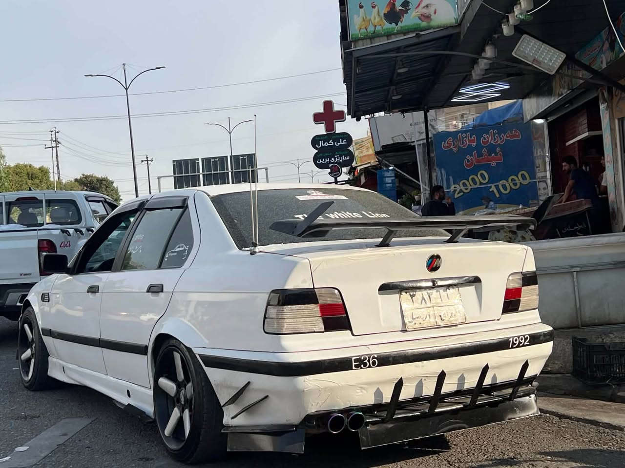 بي ام دبليو ٣٢٠i • ١٩٩٢ • سليمانية