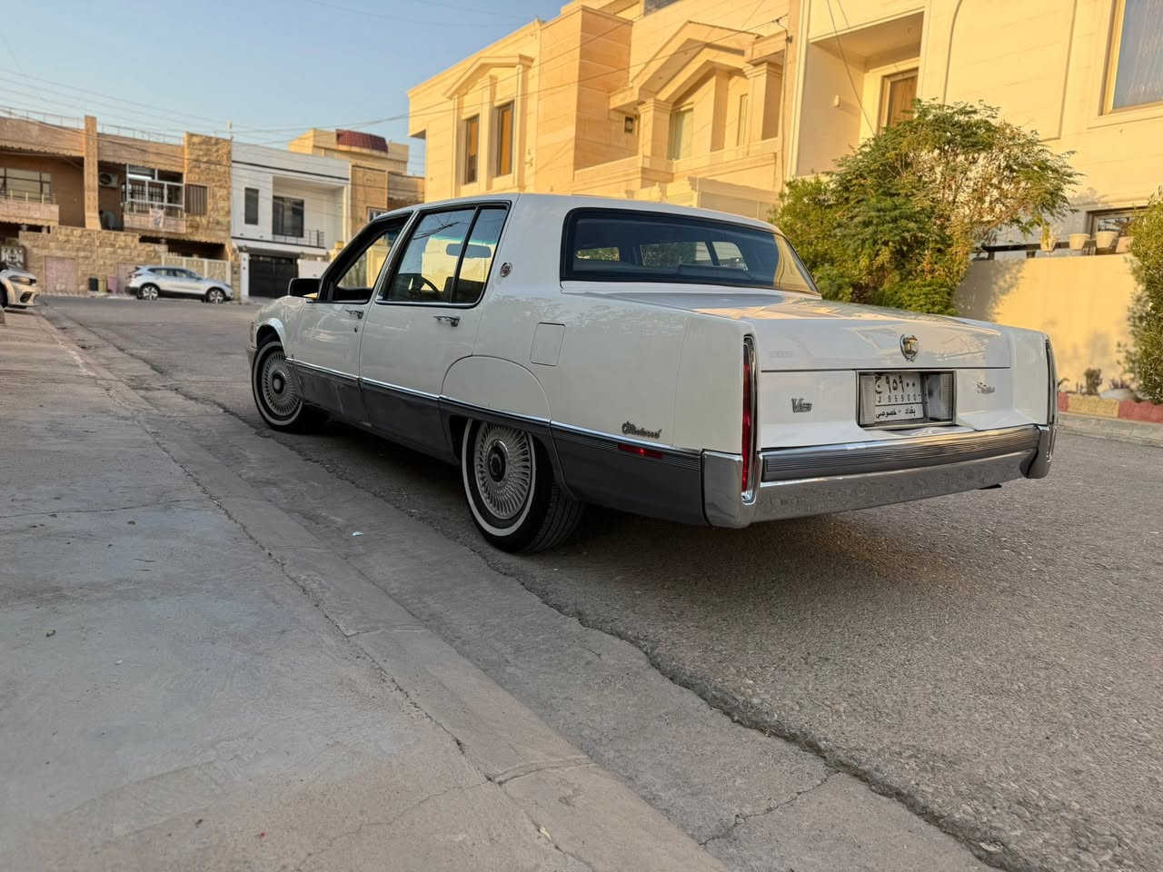 كديلاك • ١٩٩٠ • بدون صبغ