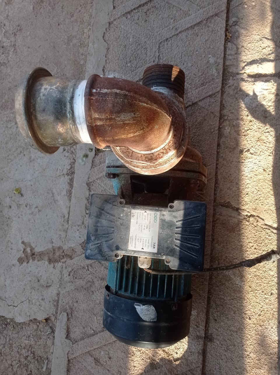 ضاغطة 4 حصان مع غطاس انجين السعر 350 ألف الشراي يتصل
***********
