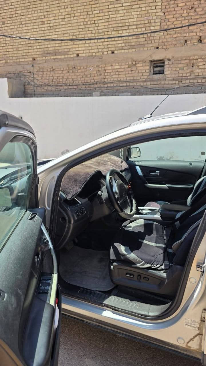 🚘 للبيع فورد إيدج 2013
✨ الموديل: Ford Edge 2013
⚙️ المحرك: 3.5 V6
🔧 ناقل حركة: أوتوماتيك 6 سرعات
🎨 اللون: سلفر 

تحكمات استيرن 

5راكب 
💪 محرك قوي وأداء ممتاز

السيارة مناسبة للعائلة وقيادتها مريحة، ومواصفات محرك الـ3.5 V6 تصل إلى 285 حصان بحسب مواصفات الفئة.

📍 الموقع: الفلوجة
📞 للاستفسار: ***********
