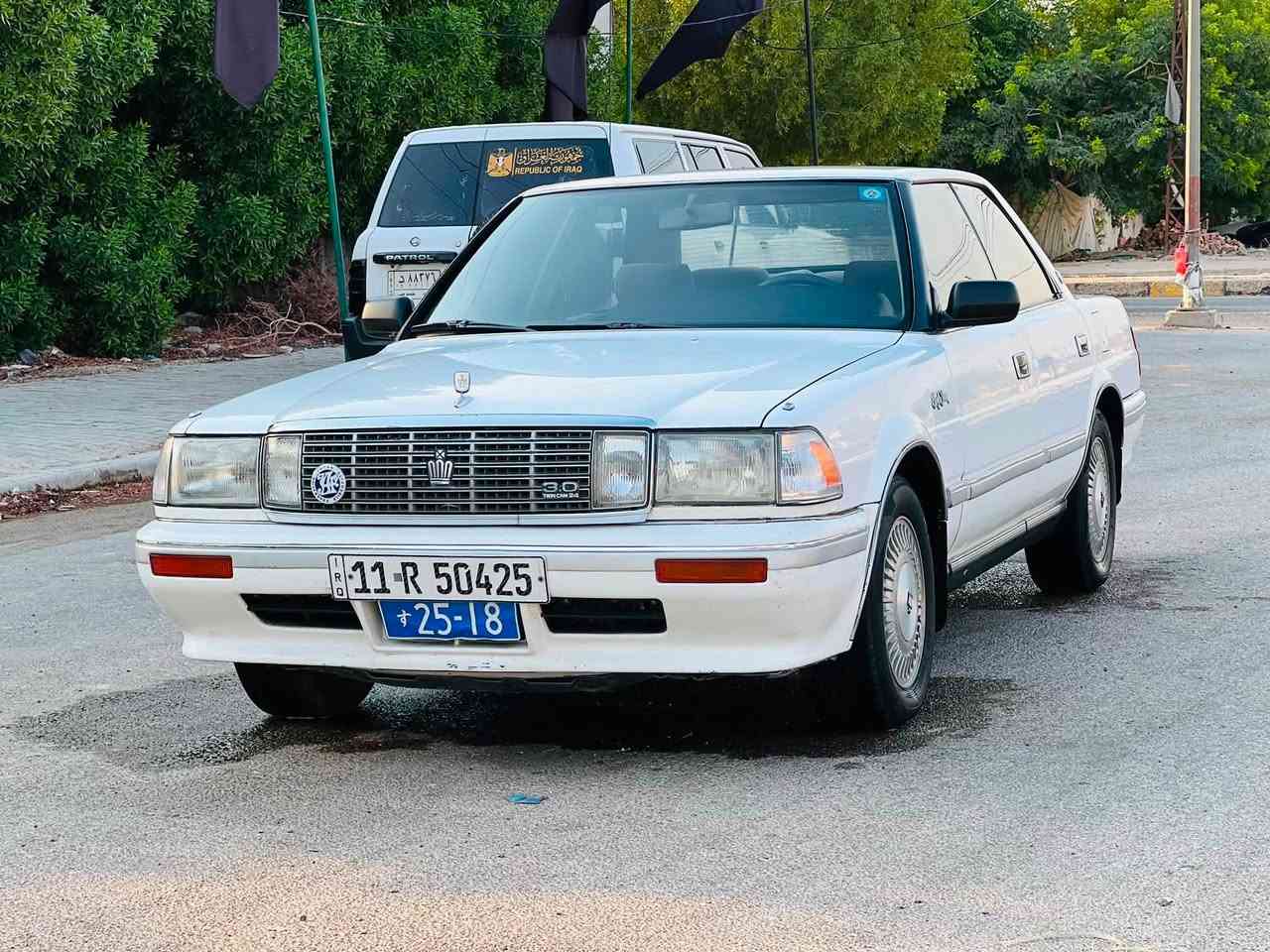 سلام عليكم للبيع رقم بغداد نكليزي مديل 1990
سنوية 2031 مشروع وطني تبريد أمامي خلفي ثلج 

مكينه وكير جداد 3000 بلاد 
حداديه و تخم تاير جديد 
كفالة عامه من ضربه و كص و نقل جثه و صبغ و رصعه 
سياره جديده رقم *********** مكان نجف 
السعر 63 وبيه مجال لطيبين
