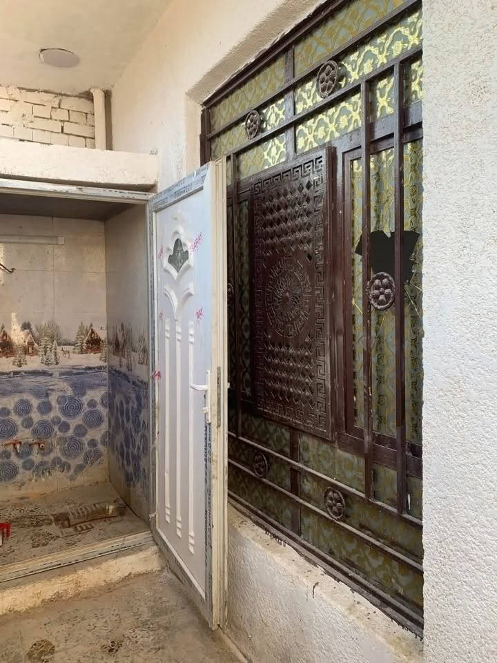 البيع او الايجار. عنوان خضراء دسيم يم سياج طاقه مساحه 60 متر
***********
