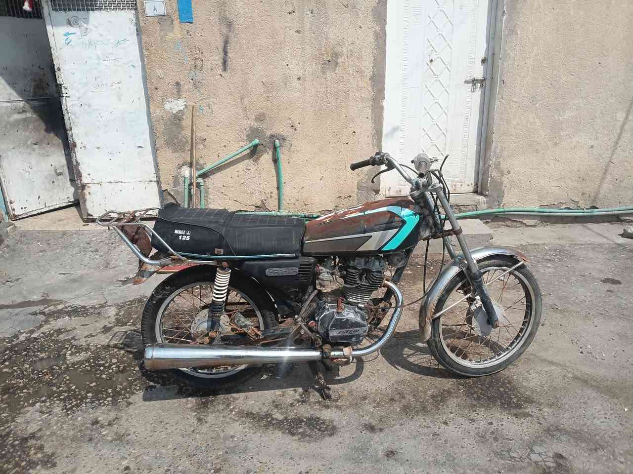 البيع سعر٢٠٠الف. ***********
