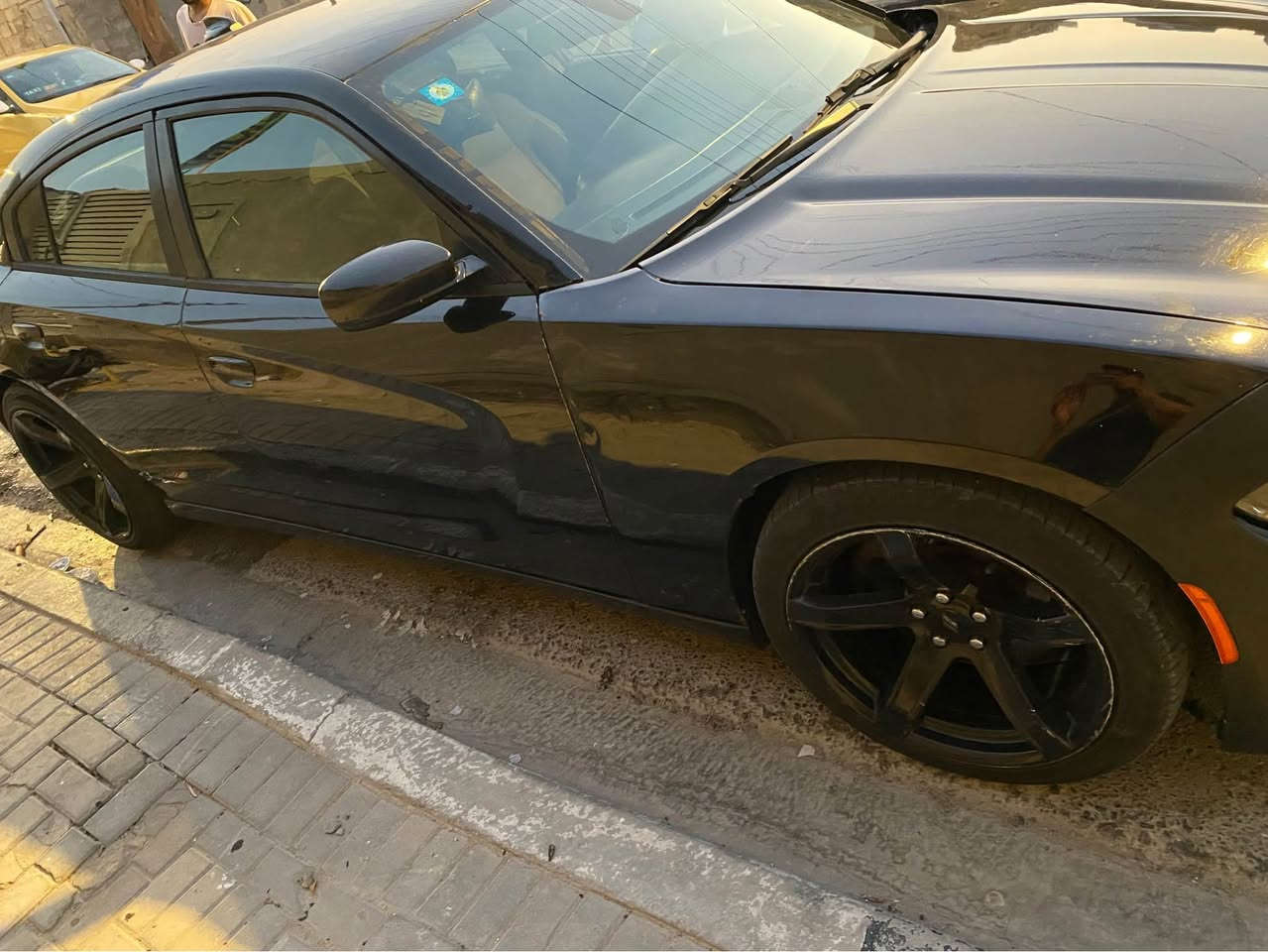 جارجر ارتي 5700 بيه ٤ قطع ومعجون جوا قبق البانزين تحويل ثاني يوم رقم بصره سنويه جديده رقم نكليزي 
عربانيه خلفيه جديده كامله + صدر جديد 
منضومه تبريد توا شاده 
مكينه وكير حلوات عنواني القبله حي شهداء 
للتواصل ‭***********‬ Singapore

