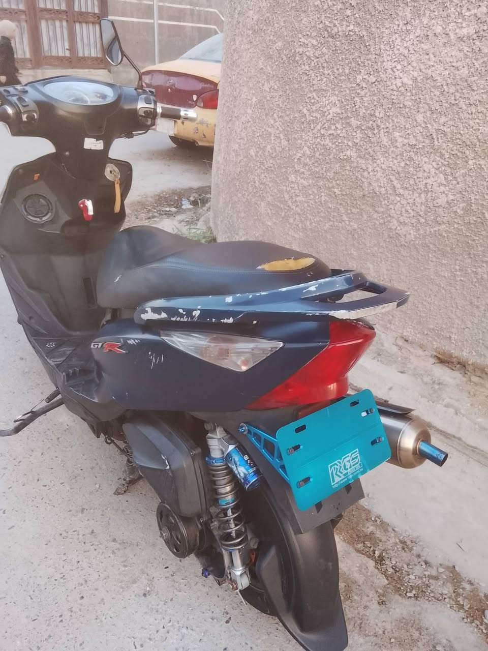 سلام عليكم شباب دراجه ثعلب جي للبيع دراجه مفوله مكينه ما مفتوحه كهربأيات كله شغاله دراجه نكره سلف شلعه  تشك لكاع مال بيه تزويد صالنصه بوري عدل كرجات رياضي قاعده رقم دبلات رياضي كابريتر جديد لصلي تاير خلفي جديد لبكان لشعب لجمعيات سعر 700 وبيه مجال ***********
