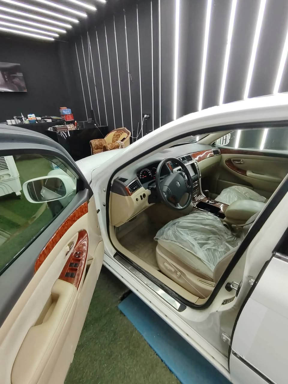 سلاو لەهەموولایەک شاهینە 2006ی182بئ کۆدد
ناوزەرد

دوودووگمە

لایت ناوچەی کوێر

بەسمە رەساسی 

کامل مەسروفە

شاشەو کامیرە

دەعم و لیدران و کەڤەر و سەقف و شانسی هەمووی بەشەرت

50گەلاو یەک تۆز مەجال

سەیارەکە لە سەید سایەقە 

***********

جوابی چات نادەمەوە
