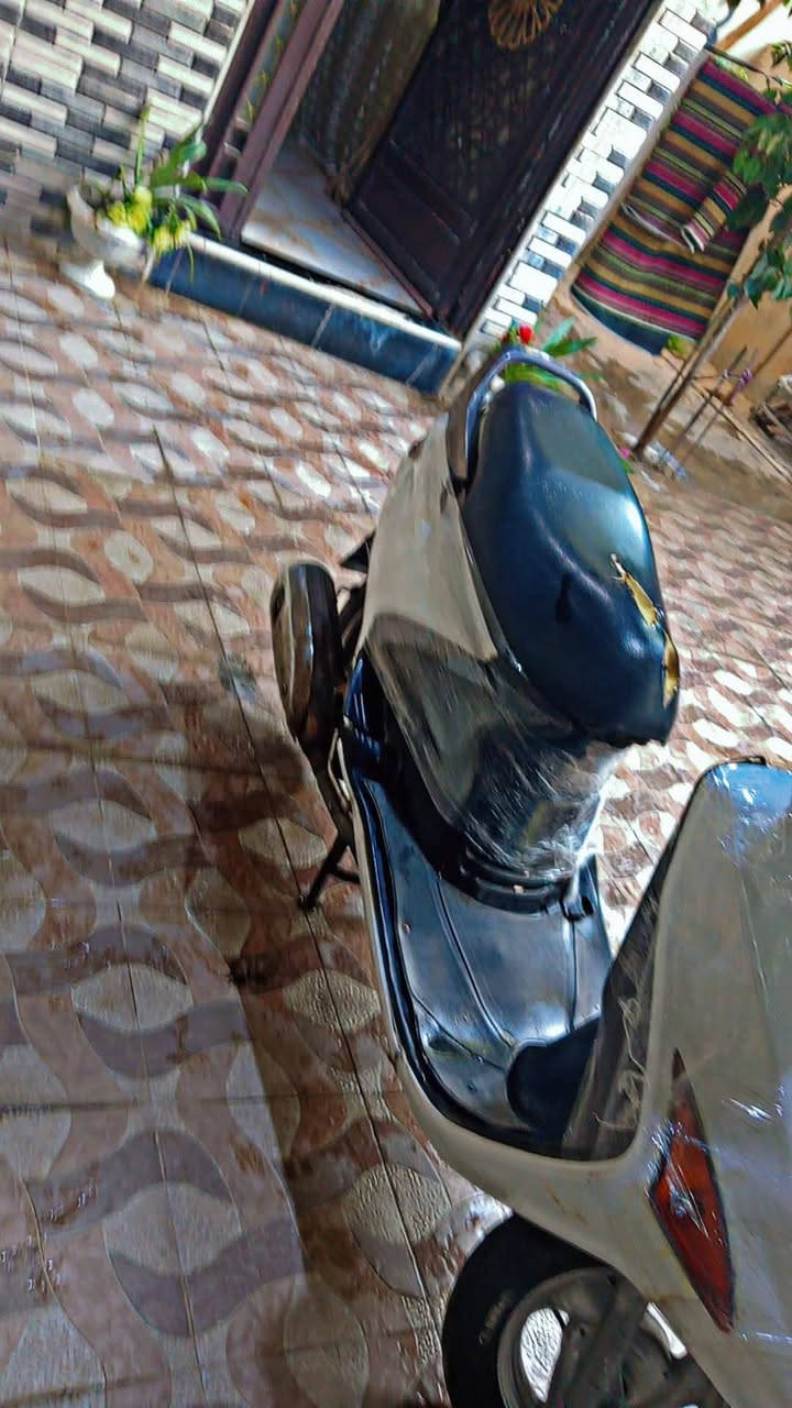 دراجه فراشه دراجه حلو نضافه 70 دراجه ما ناقصهه اي شي نكره سلف الدراجه حلوه ومرتبه السعر 400 وبيهه مجال لطيبين الرقم *********** لمو شراي لا يتصل
