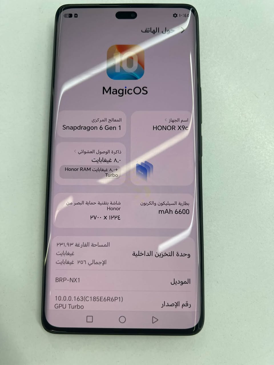 هونر X9C ذاكرة 256بدون ملحقات
جديد كلش الجهاز نضافة 100 
مكاني كربلاء 
سعرة 300 قفل قفل
***********

نص مكتوب في الصور:
- حول الهاتف 10 MagicOS اسم الجهاز HONOR X9c المعالج المركزي Snapdragon 6 Gen 1 ذاكرة الوصول العشوائي ٨,٠ غيغابايت ٨,٠+ غيغابايت Honor RAM Turbo بطارية السيليكون والكربون mAh 6600 شاشة بتقنية حماية البصر من Honor ٢٧٠٠ X ١٢٢٤ وحدة التخزين الداخلية المساحة الفارغة ٢٣١,٩٣ غيغابايت الإجمالي ٢٥٦ غيغابايت الموديل BRP-NX1 رقم الإصدار 10.0.0.163(C185E6R6P1) GPU Turbo