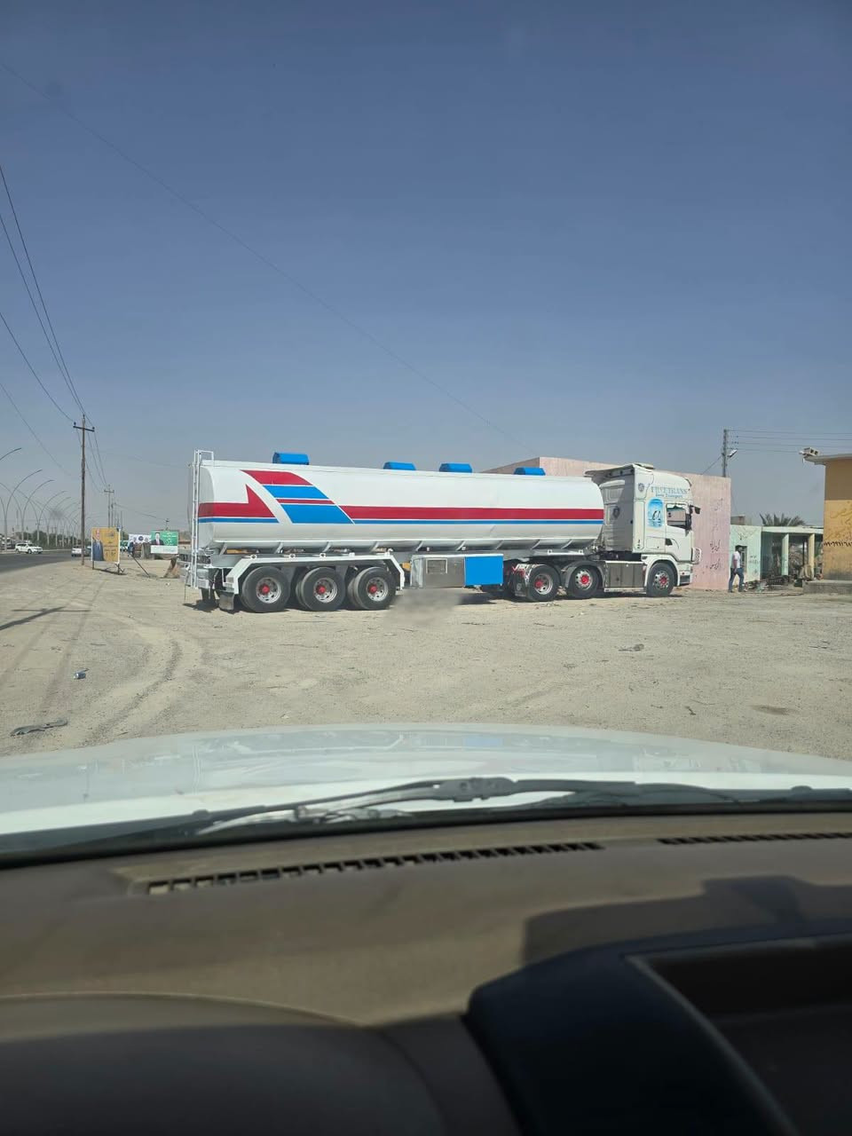 سكانيا 2001 محرك 420 انجكتر سنكل بلادي رفاع دوار
سنويه ارقام جديد تكيال جديد تبريد  ثلاجة تخم تاير تكيال جاهز جي بي اس
حمولة عاليه بياضات 42الف
نفط خام 42 الف
 اسود 37.5 الف
تانكي محمول اردني السيارة شغاله على سوريا وجاهزه بيها موافقات بكل مكان 
متواجد في معرض ابو قصي العسافي الرمادي الطريق السريع 
للأستفسار الاتصال على الرقم 
***********
