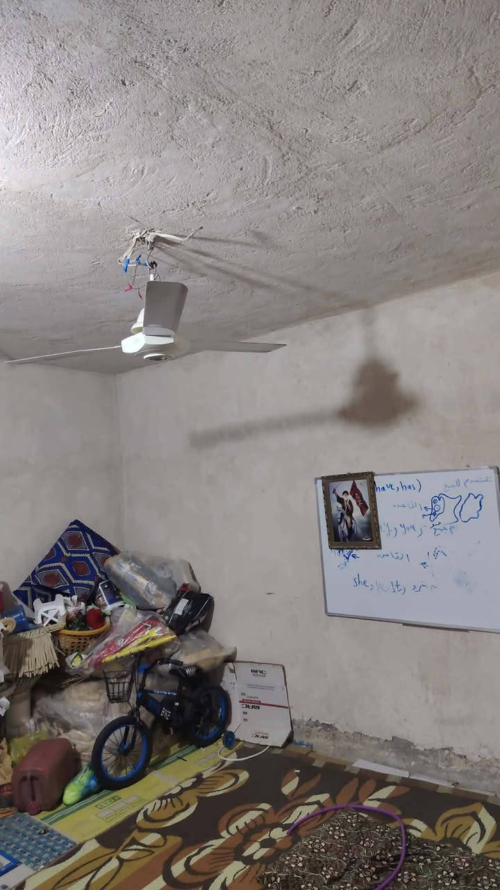 دار البيع رضويه سادسه بناء نضيف
المساحه90م طابق اونص
غرفتين صاله ومطبخ وتخاريج بناء طابوك
عالي عن شارع  السعر38وبي مجال
لستفسار ***********
