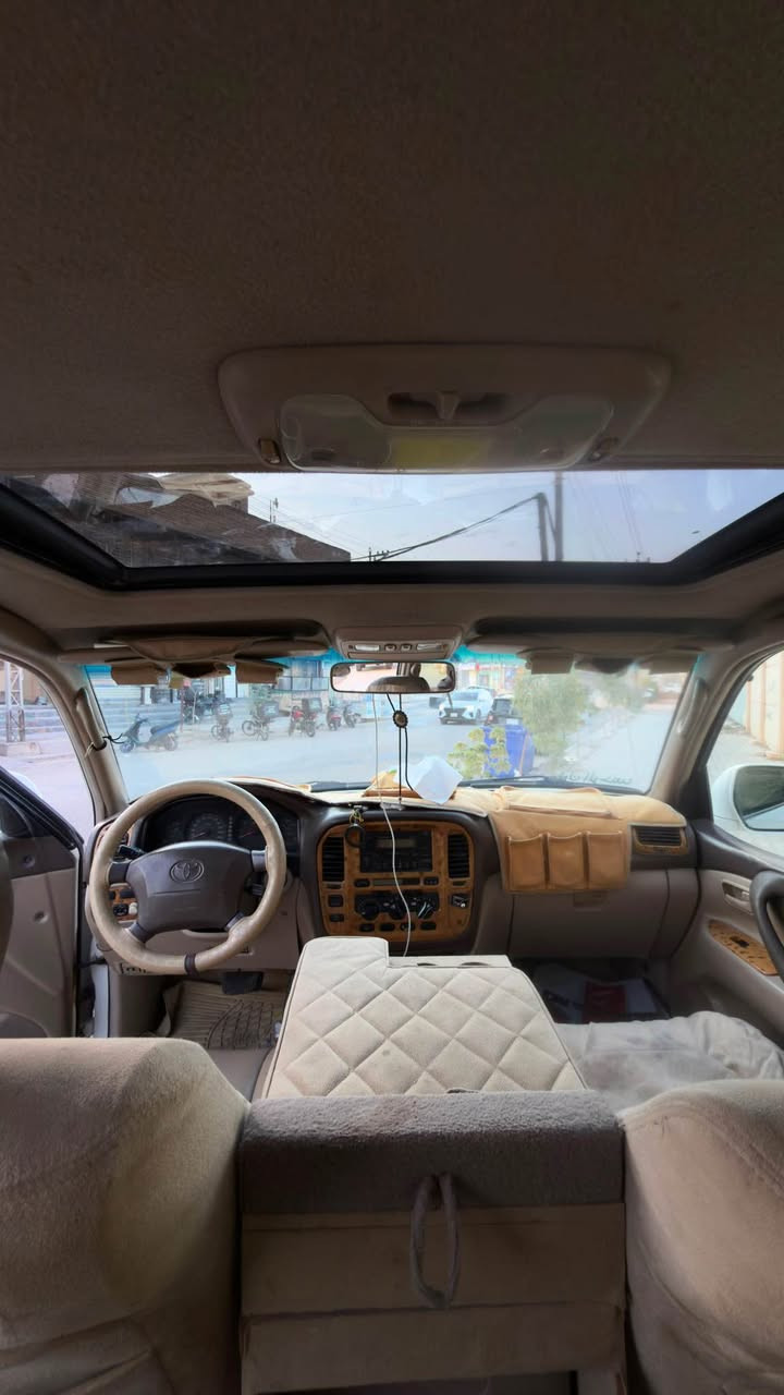لاند كروز 2001
VxR 
8v
4700
فول موصفات 1-1
 كفاله عامه من حادث  فقط بيها  صبغ بجاملغ  الأيمن والأيسر اثر   خطه الصبغ 
رقم بصره سنويه بسمي مداور ثاني يوم 

سياره مرفعه بحداد دبتسون تخم تاير بالون ابو جمل انتاج 2024
جاهز ع آخر حبايه 
من كل نواحي 
سعرها 155
الاستفسار اتصال ع رقم ***********
او واتساب عمارة, ميسان
