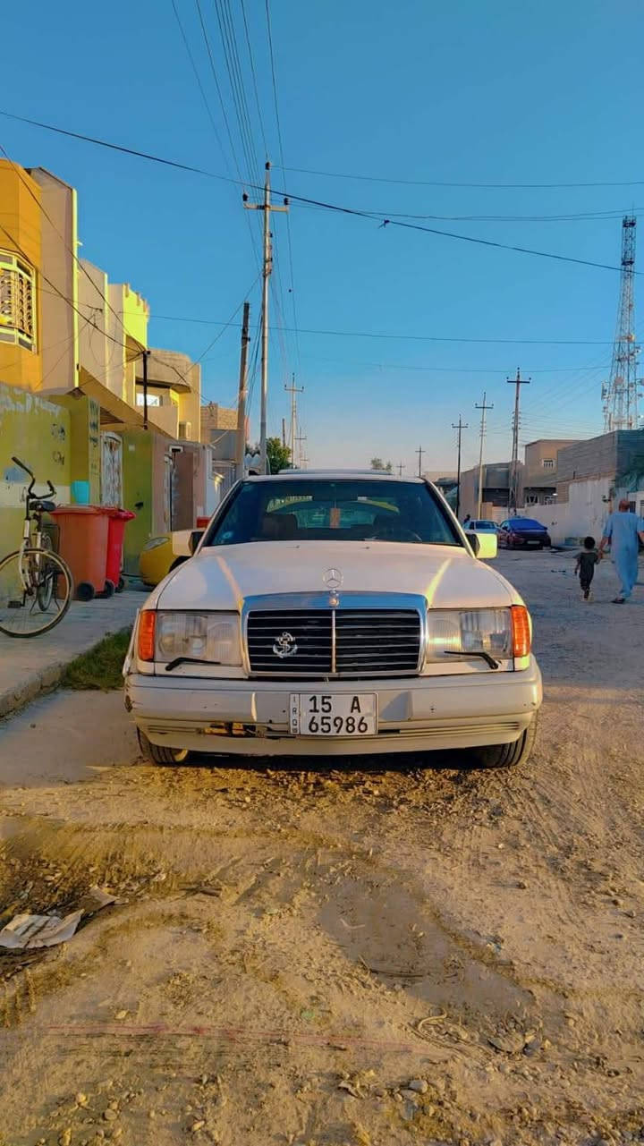 مرسيدس • محرك ٣٠٠٠ • رقم دولي