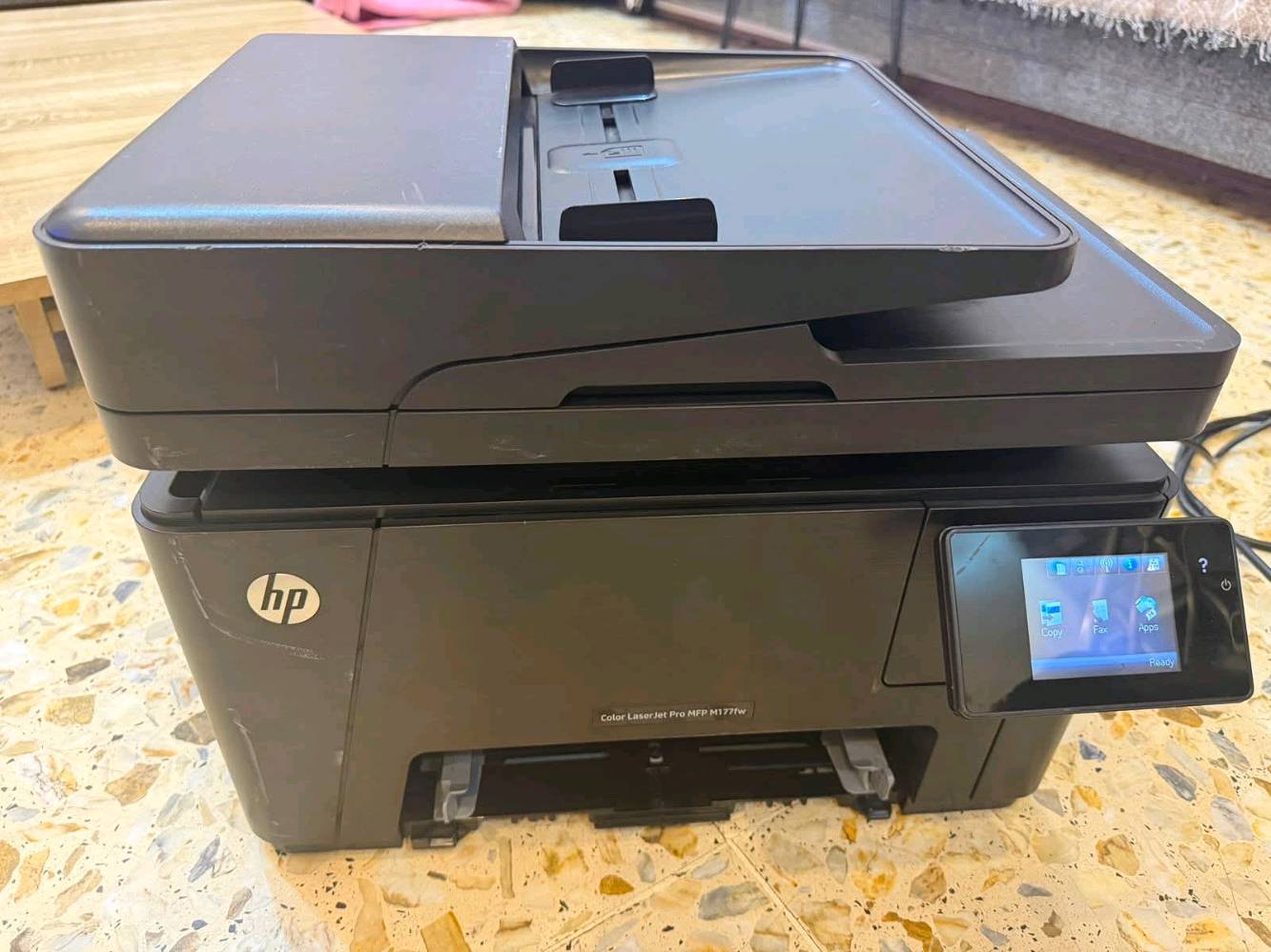 طابعة للبيع hp حبر بودرة لايجف ولا يخرب سعر 75نظيفه شغاله