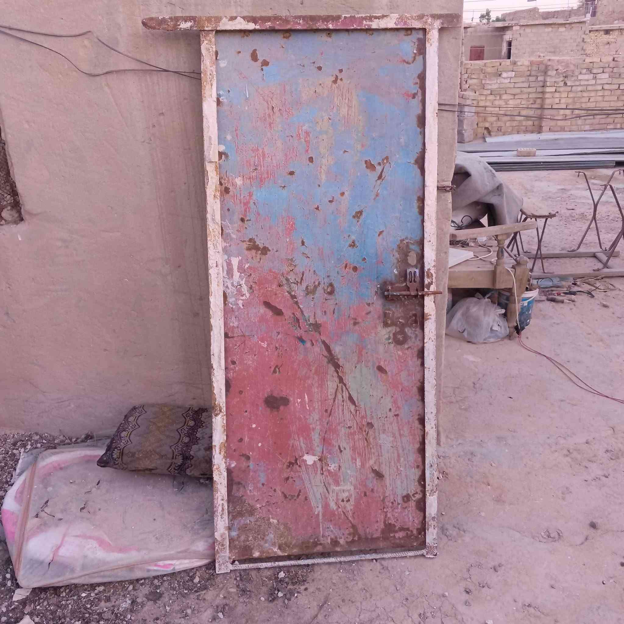 سلام عليكم محميه حديد البيع مكان نهروان ***********@
