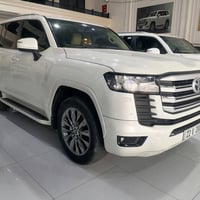 لاندكروزر GXR • ٢٠٢٢ • محرك 4000