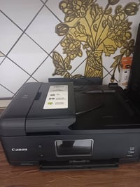طابعه كانون ألماني لبيع فقط نقص احبار سعر ١٥٠ هاتف 07725735091