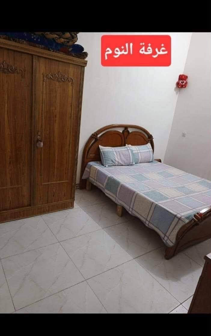 بيت للبيع طابو زراعي مسجل بالبلدية
العنوان / المناذرة نهاية شارع الاطفاء على 
اليسرة قرب سكلة برزان
ثالث فرع على اليمنة بالنهاية صاير 
المساحة / 105 متر 
السعر 36 مليون وبي مجال
للتواصل واتساب او اتصال ***********
