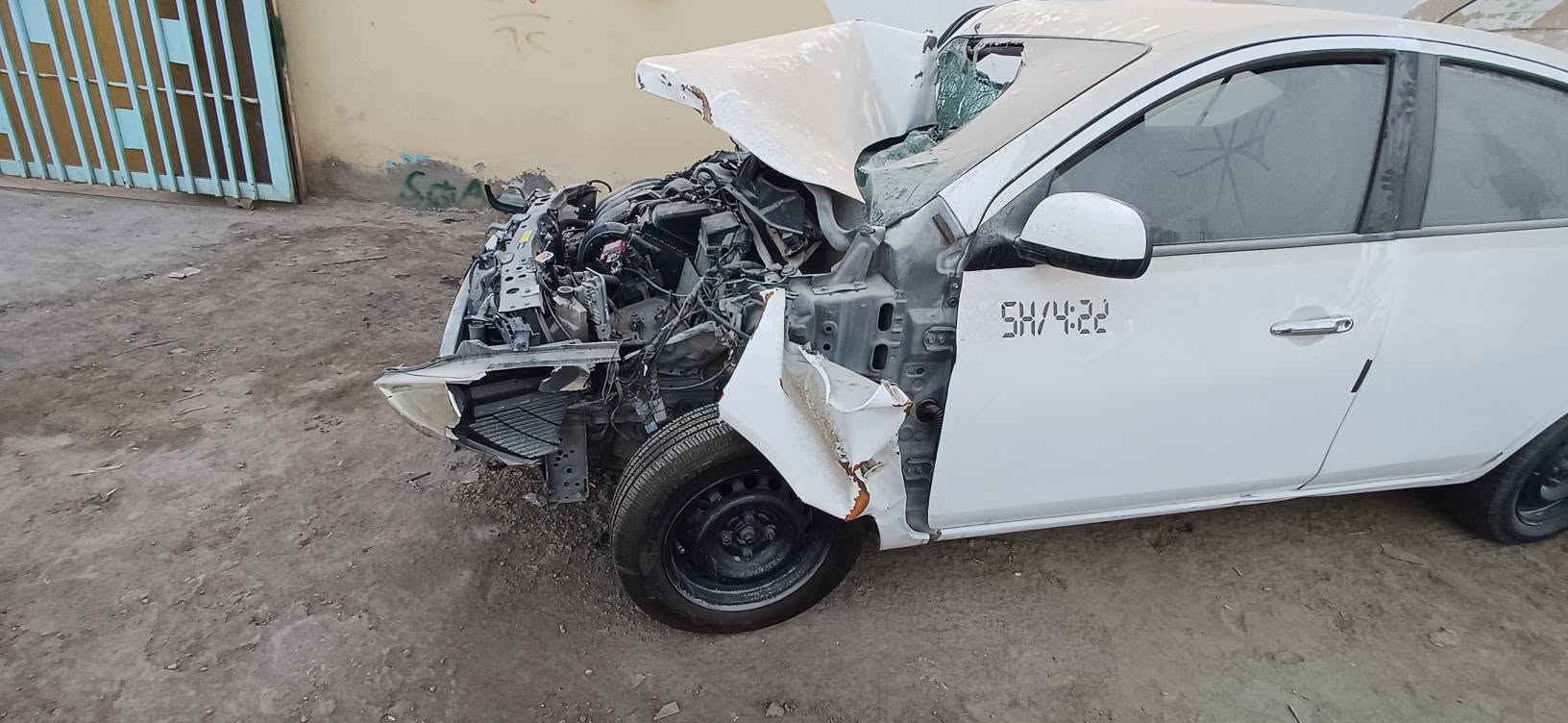 سني هندي للبيع متضرره موديل ١٩ رقم بغداد انكليزي بأسمي
الكير والمكينه مكفولات السيارة تمشي 
مكان السيارة ديوانية
السعر اتصال واتساب *********** وتدلل
