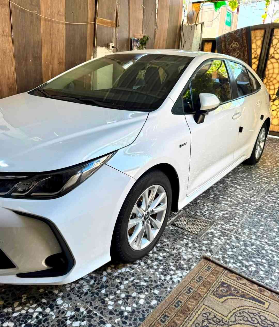 السلام عليكم
كورلا 2025 مكفوله كفاله عامه 
كلش نضيفه مال بيت باسمي 
الشكل الخليجي ماشيه 37 
داخل جلد تخم تاير جديد تحويل ثاني يوم 
مكاني بغداد السعر 158  وبيها مجال 
الرقم *********** / ***********
