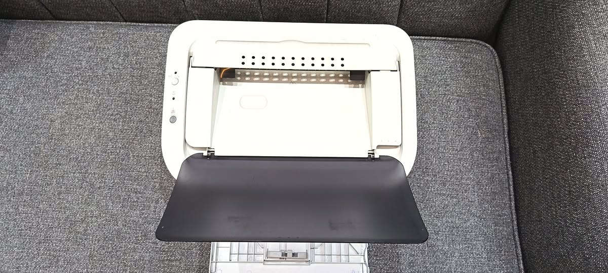 طابعه كانون LBP6030W بيها واي فاي  ليزري ابيض واسود الكاترج باودر سعره 10 الف يطبع 2000 نسخه وتطبع 20 نسخه بل دقيقه وتسحب من الموبايل والحاسبه نظيفه مال بيت ومداخله تصليح
بغداد الشعب
***********
