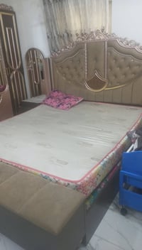 غرفه للبيع 9قطع نضافته گبالكم مستعجل ع بيع بغداد مدينه الصدر 077213587...