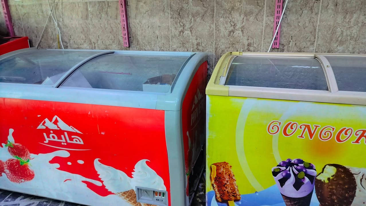 سلام عليكم 

رفوف + عارضات عاموديه جهتين+ برادات عدد 3 للبيع بسعر مناسب المكان شارع 60 

للاستفسار ‏‪***********‬‏
