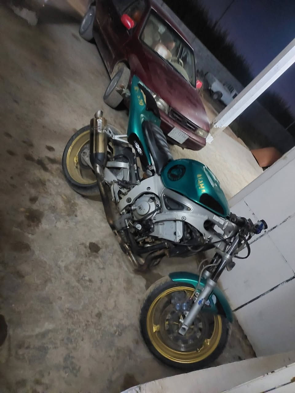 ZR600 • مكينة • حك الجهة