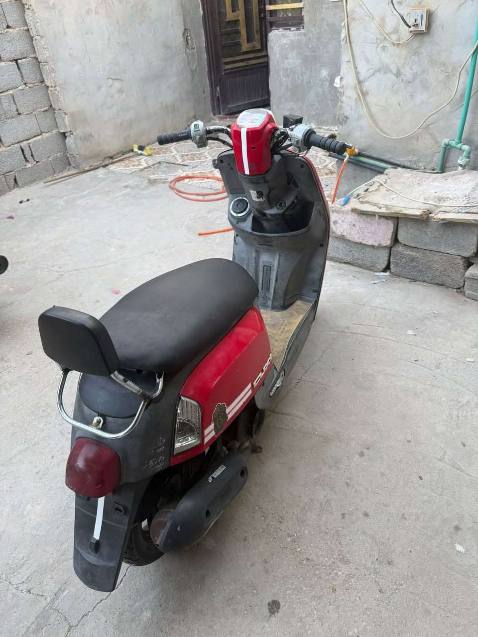 للبيع سعر ٧٠٠ وبيه مجال شي قليل
مكاني كربلاء القادسيه او حي العامل رقمي *********** 

كله بلاديه ختم واحد مكينه ناعمه شلعه ومعدل الدراجه بلاديه مبدل بيه فقط ولفات اي نقص ماكو كله شغال
