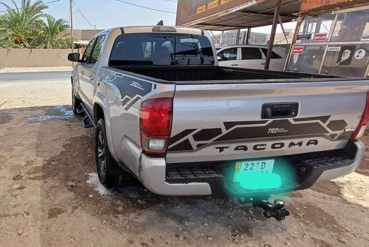للبيع تويوتا تاكوما موديل ٢٠١٩ سيارة جدا نظيفة بدون نواقص محرك ٦ سلندر سيارة ٢ ويل حادثها فقط بخ جاملغ وباب الصدر بدون معجون وبدون اي تبديل ايربكات جميعها سليمة بجم شركة . تخم تاير جديد منظومة بانزين جديد ماشية ١٢١ الف كم سيارة هزة ماساقطة وباسمي تحويل مباشر . مواصفات / تحكم ستيرن جهتين رادار امامي تحديد مسار بصمة وبصمة ابواب  منافذ كهرباء شاحن تلفون لاسلكي حساس اطارات وشاشة تحديد الأعطال وكير اوتو وممكن تحويل عادي مكانات خزن أسفل الكشن الخلفي وبعد الكشن كاميرا خلفية .. السعر ١٩٣ ورقة للاتصال *********** مكان السيارة السماوة / المثنى
