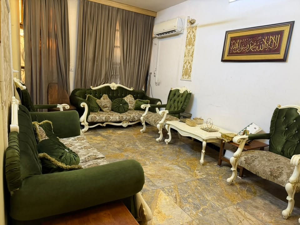 تخم تركي ملكي خشب زان مستخدم نظيف السعر 750 وبي مجال موقع بغداد حي جهاد للتواصل الاتصال ***********
