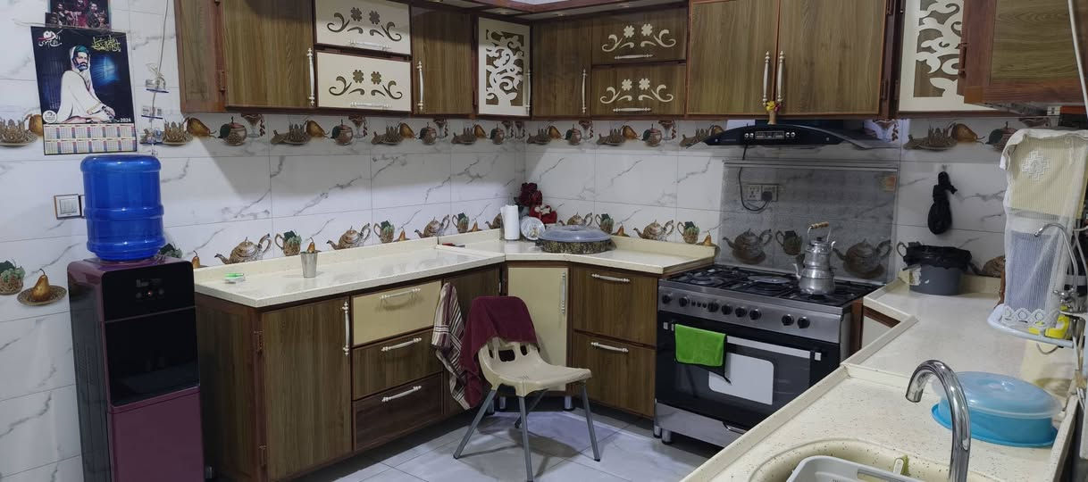 البيت البيع حي علوش قرب سيد كريم
البيت يحتوي على 2 غرف و صالة ومطبخ واستقبال ومناور عدد 2 مساحة البيت 150 زراعي بناء حديث ونضيف تفاصيل اكثر وتساب او مراسلة الصفحة ***********
