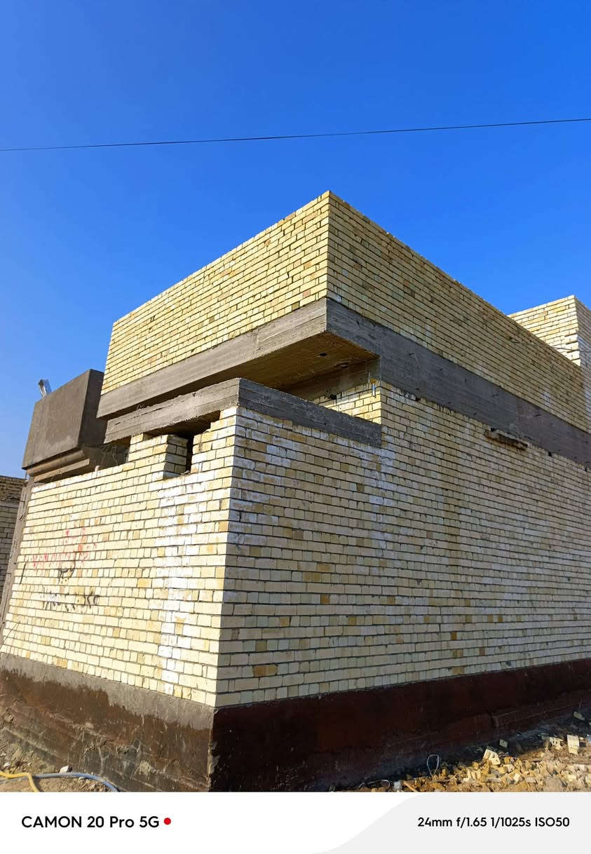 خلفه بناء متفرق حاليآ
شغل درجه اولى وزن مضبوط
استلام مهندس 
 *********** واتساب

نص مكتوب في الصور:
- CAMON 20 Pro 5G
- 24mm f/1.65 1/1025s ISO50
- CAMON 20 Pro 5G 34mm f/1.65 1/1096s ISO52