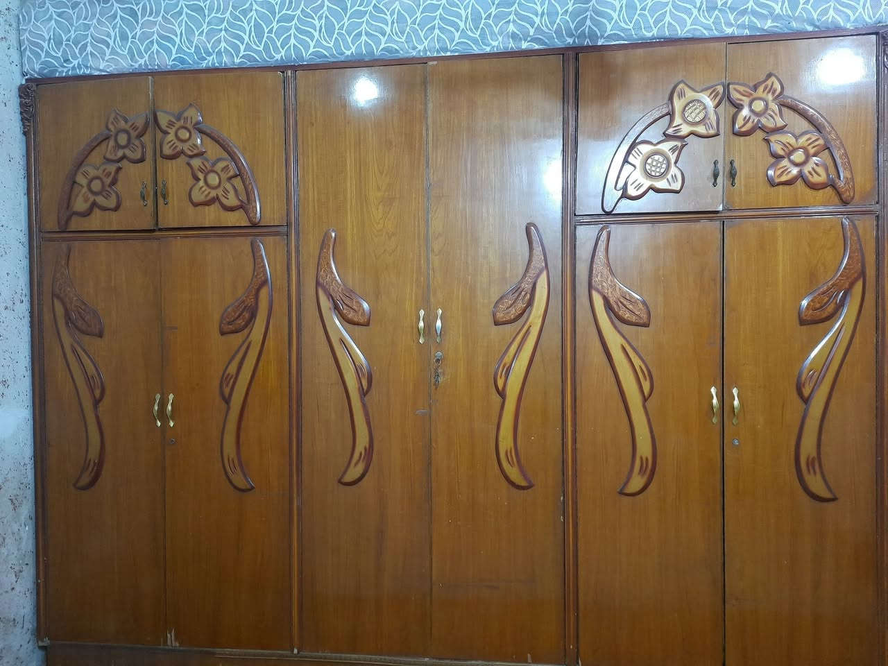 سلام عليكم كنتور للبيع وتخم 10مقاعد للبيع سعر الكنتور 250والتخم 350  وبيهن مجال قليل  المكان التاجي أربعه وعشرين أبو عضام شارع أسواق سبع الدجيل  قرب  أسواق قاسم حرابه  الاستفسار تصال علا هاذ الرقم ***********
