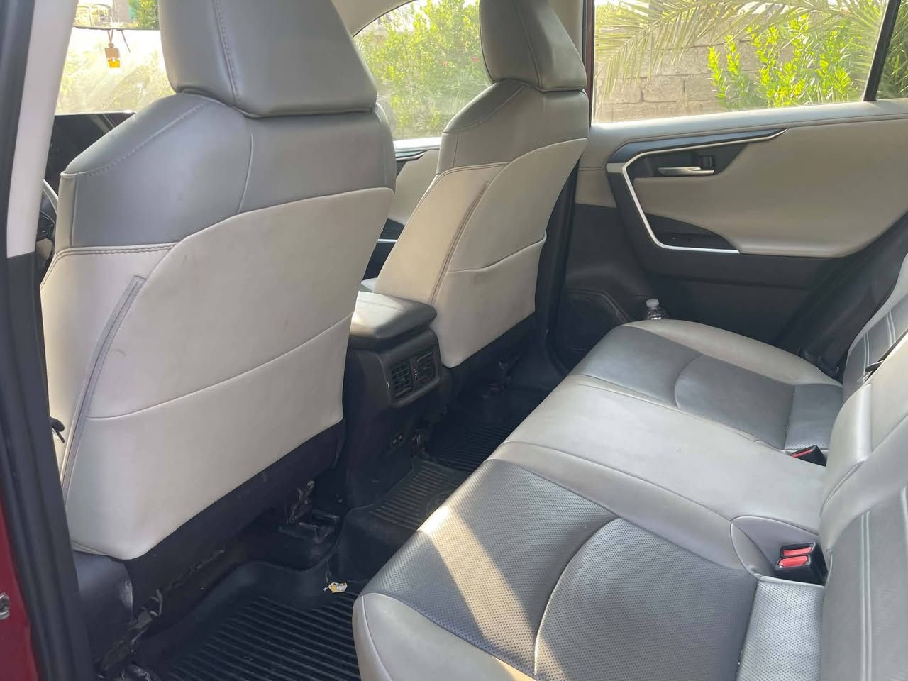 السلام عليكم....
TOYOTA  RAV4 
لمتد اعلى فئه
لون ماروني 
موديل 2024
مواصفات السيارة 
بصمة  تسغيل وأبواب
فتحة سقف 
انارة الداخلية ثلجي 
سماعات JBL
 دبل لدى امام بروجكتر 
رادار أمامي وجانبي وخلفي
مانع تصادم
صندوك كهرباء 
جام أربعة اوتو 
لايت اوتو 
شاشة كبيرة كامرة خلفية دوارة 
شاشة ابل كار بلي 
اشاير مري 
مانع انزلاق 
فور ويل 
٣ وضعيات للقيادة  ماوس 
تحكم استيرن فول
 مثبت سرعة واوامر صوتية ورادار تفاعلي وتحديد مسار شاشة اعطال حساس اطارات 
سيارة نظيفة جدا 
حادث بسيط 
سيارة رقم صلاح الدين حره هزة جديدة 
ورقم الدولي 
ماشية 56 كم وقابل للزيادة
رقم الشاصي وصور الحادث  مرفق مع الصور
باقي التفاصيل عالخاص
السعر / 220
للاستفسار
***********
