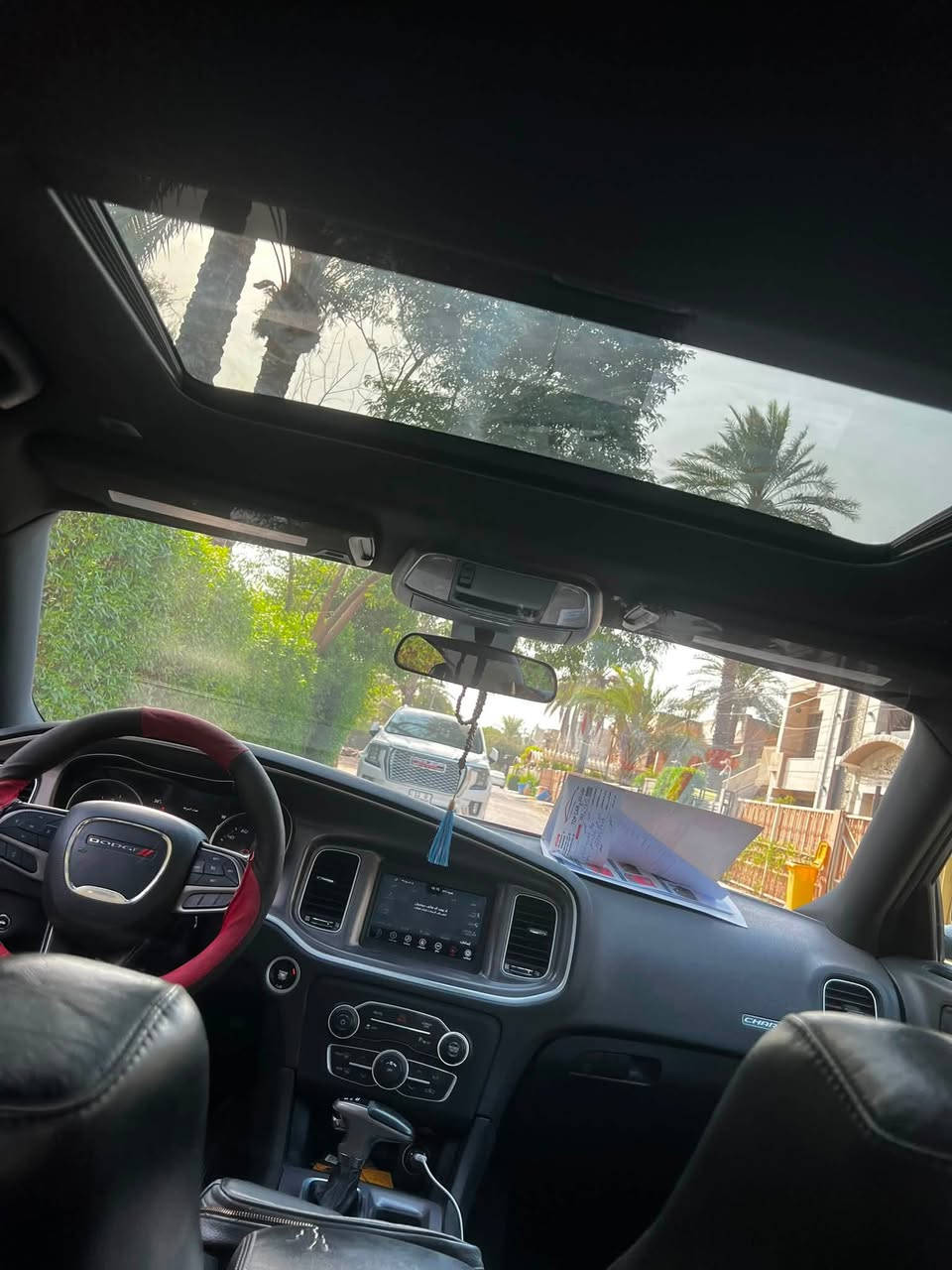 سلام عليكم جارجر SXT بلس 
تدفئه كشنات 
تبريد كشنات 
تدفئه ستيرن 
فتحه سقف
قطعتين تبريد 
شاشه 
فول تحكم ستيرن 
معروفه بعد مواصفاتها الفول 
حادث امريكا ويه المنشور 
وسونار هم موجود بل منشور 
مكاني الدوره الاستفسار 
***********
***********
كير ومكينه كفاااله @
سياره ماشيه 95K
تخم تاير جديد 
صدر سياره بحاله جيده 
بجم كبس بدون ايرباك السياره 
السعر 205

