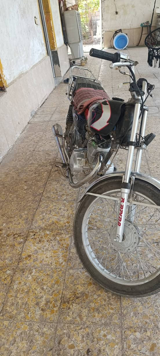دراجه كلك ٢٠٢٤ للبيع السعر ٢٥٠وبيها مجال  مكان الدراجه بابل محاويل للاستفسار ***********
