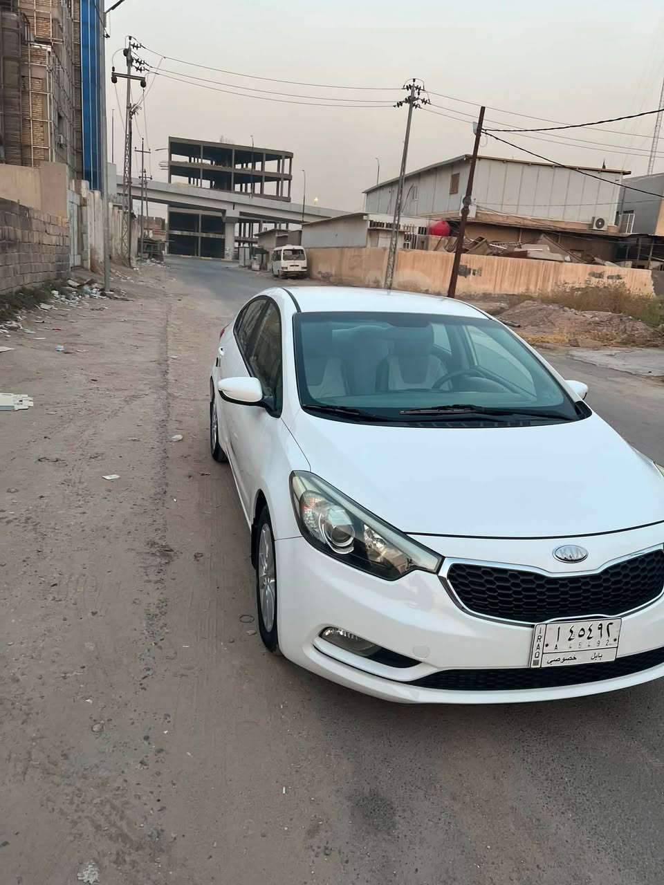 السلام عليكم سيراتو ٢٠١٤ خليجي للبيع ماشي٢٠٠ الف  سنويه ساقطه صبغ دعاميه إماميه المكان مأشر عليه  بل صوره تكحيل ول دوسه شبر صبغ الباقي مكفول كير مكينه مكفول محرك 1600دوش رقم بابل مكان السياره بابل بسمي السياره تحول ثاني يوم للتواصل ***********
