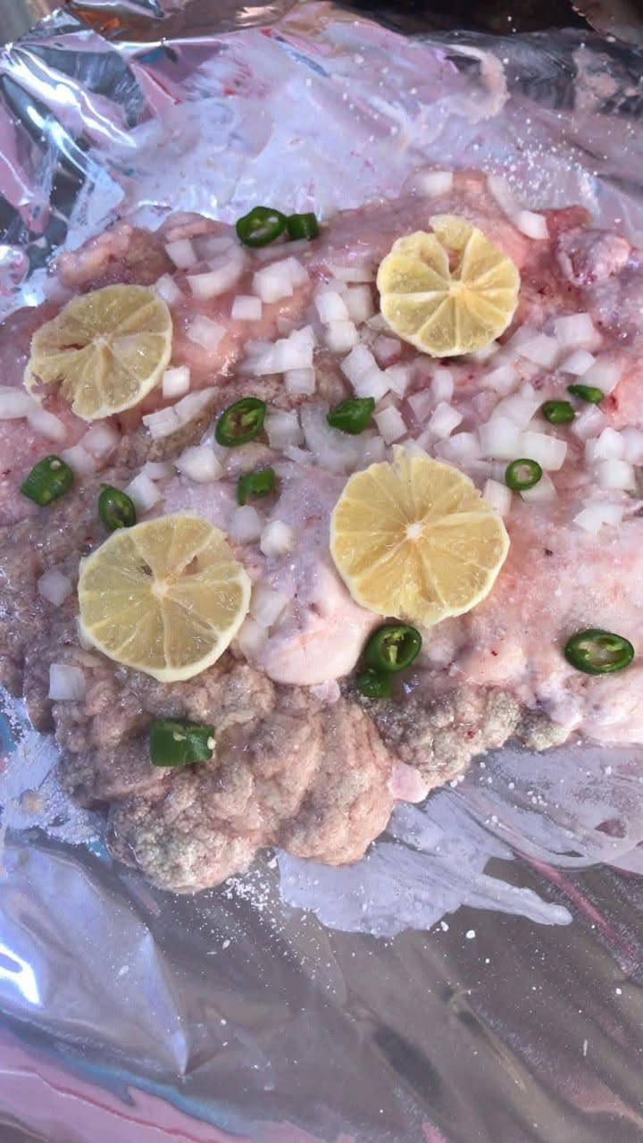 على بركة للة دائمآ و ابداّ معكم 🤲بأفضل أنواع السمك الطازج مذاق و طعم يشهد الجميع ***********.        ***********خدمة توصيل متوفرة لجميع المناطق 🛵
