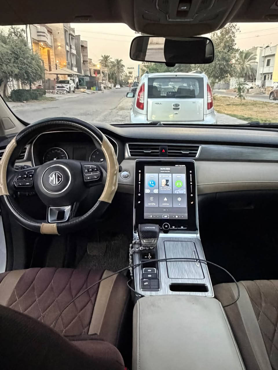 للبيع سيارة MG RX5 2023 
خليجي بأسمي استلام من الوكالة رقم بغداد 
محرك 1.5T كير AT ماشية ٤٦ الف كم تحت الضمان ٦ سنوات او ٢٠٠ الف كم ومستمر على الصيانه في الشركة...بدون صبغ فقط بارد في البنيد على كد كف اليد و بارد في الصندوق على كد اصبعين..
موجودة في بغداد اليرموك الداعي للبيع لشراء MG RX9 الحديث
السعر      137 وبيها مجال ***********
