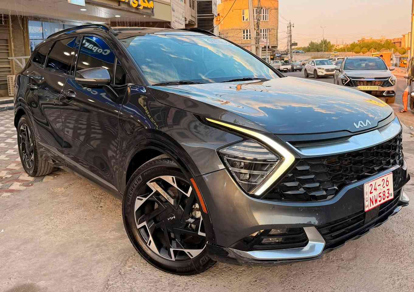 🔥 كيا سبورتاج SX PRESTIGE 2024 🔥

🚘 فول مواصفات | مواصفات عالية جداً

❤️ داخلية أحمر فخمة
🔊 نظام صوت Harman Kardon
📷 5 كاميرات
❄️🔥 كشنات تبريد وتدفئة
👁️ نظام النقطة العمياء
🛋️ كشنات جلد
📱 شاشة وسطية كبيرة + أنظمة ترفيه واتصال
🔑 تشغيل بصمة / دخول ذكي
⚡ تشغيل عن بُعد
🚨 حساسات أمامية وخلفية
🛡️ أنظمة أمان ومساعدة للسائق
🌙 إضاءة داخلية
🛞 جنوط ألمنيوم
💡 LED أمامي وخلفي
📐 فتحة سقف بانورامية
🌡️ تحكم أوتوماتيك بالمناخ
📱 Apple CarPlay & Android Auto
🅿️ أنظمة مساعدة للركن

✨ الحالة: بدون قطرة صبغ
❄️ فقط بارد بسيط بالجاملغ الأيمن

💵السعر اتصل وتدلل

📍 العنوان: الجادرية
📞 ***********
📲 متواجد واتساب

🔥 سيارة نظيفة جداً وتستحق المشاهدة 🔥
