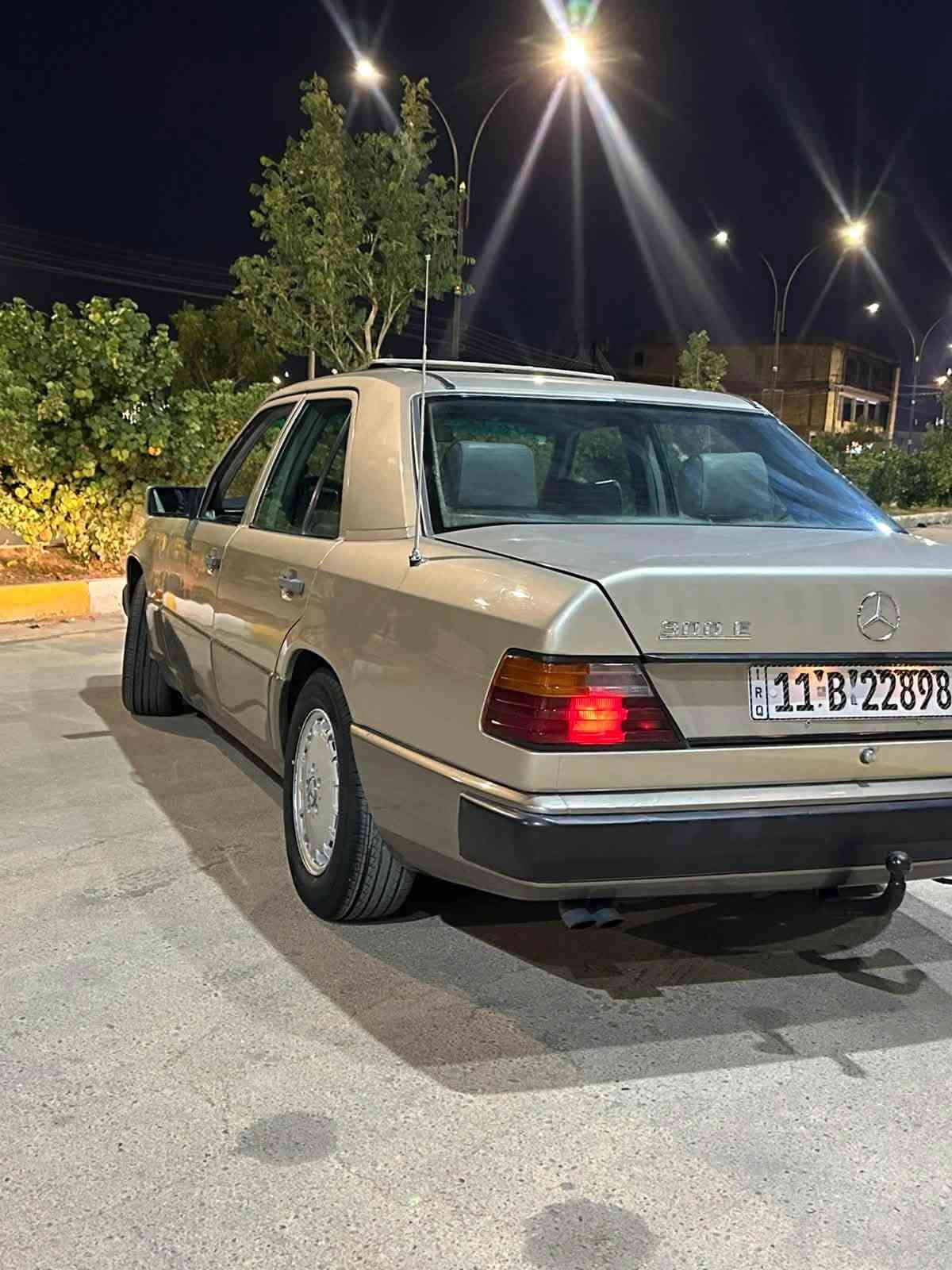 مارسدس دب
1988

سنويه وهزه جديده 

بغداد دولي

محوره 2500

جام كهرباء 

حداديه

طخم تاير

قواعد بلاد

برانكيت بلاد

اريل شغال

كهربائيات كلهه جاهزه

سياره نصبتهه كلش حلوه

مصبوغه عام

السعر 67 وبيهه مجال 

سياره جديده

ناصريه مركز***********
