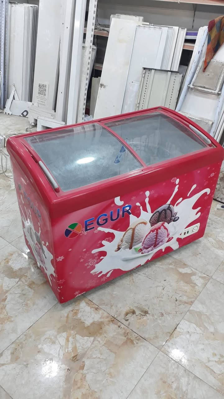 عارضه طرحيه نظيفه جدا وتجميده فول سعره ٢٥٠ العنوان نجف حي المكرمة شارع الطاقه موبايل ***********
