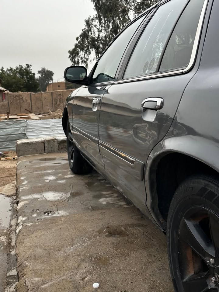 فورد كراند ماركوس باسمي. لل 31مكينة كير اكسل كلة جديد شاده  تخم تاير تفرعات مكينة تبريد ثلج كلة مبدله جديد. كلها جديدة كهربائيات جديدة مابيها نقص بس دبلات سعرها 45 وبيها مجال ***********
